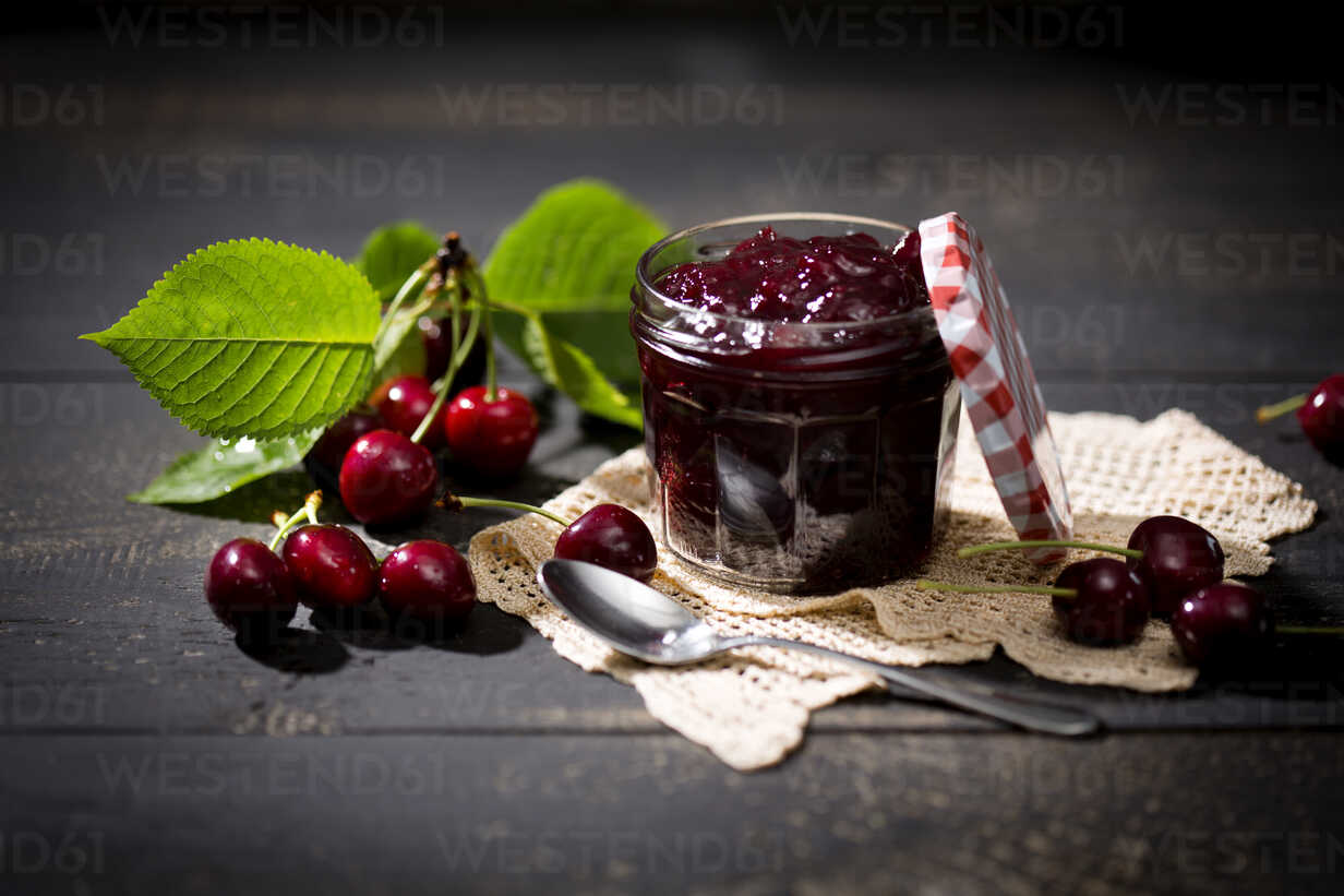 VİŞNE REÇELİ 800 G